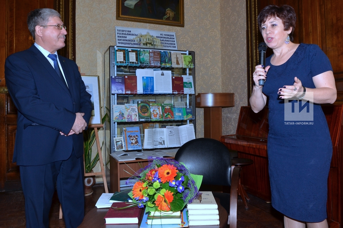 В Национальной библиотеке РТ провели литературный час с поэтом Галимзяном Гильмановым