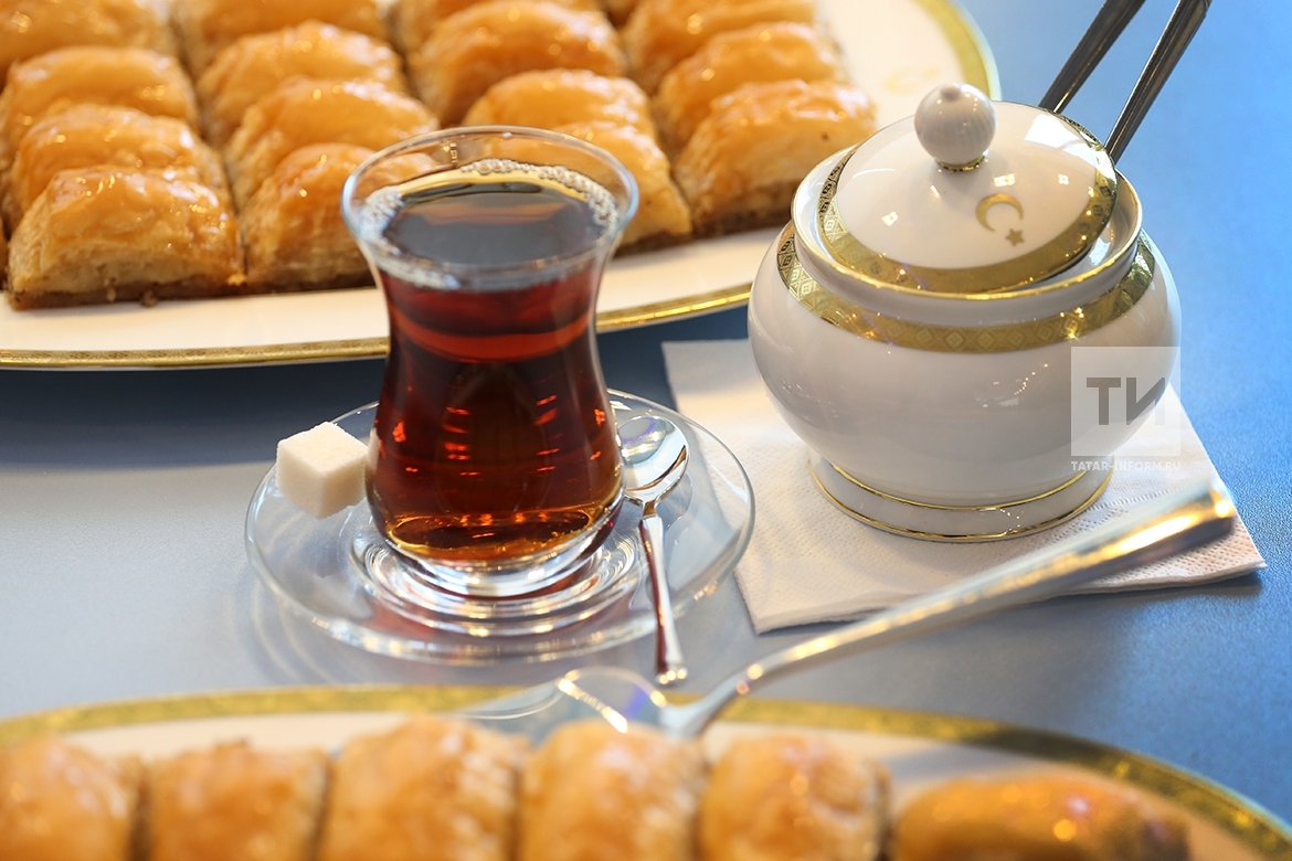 Чаепитие с консулом Турции