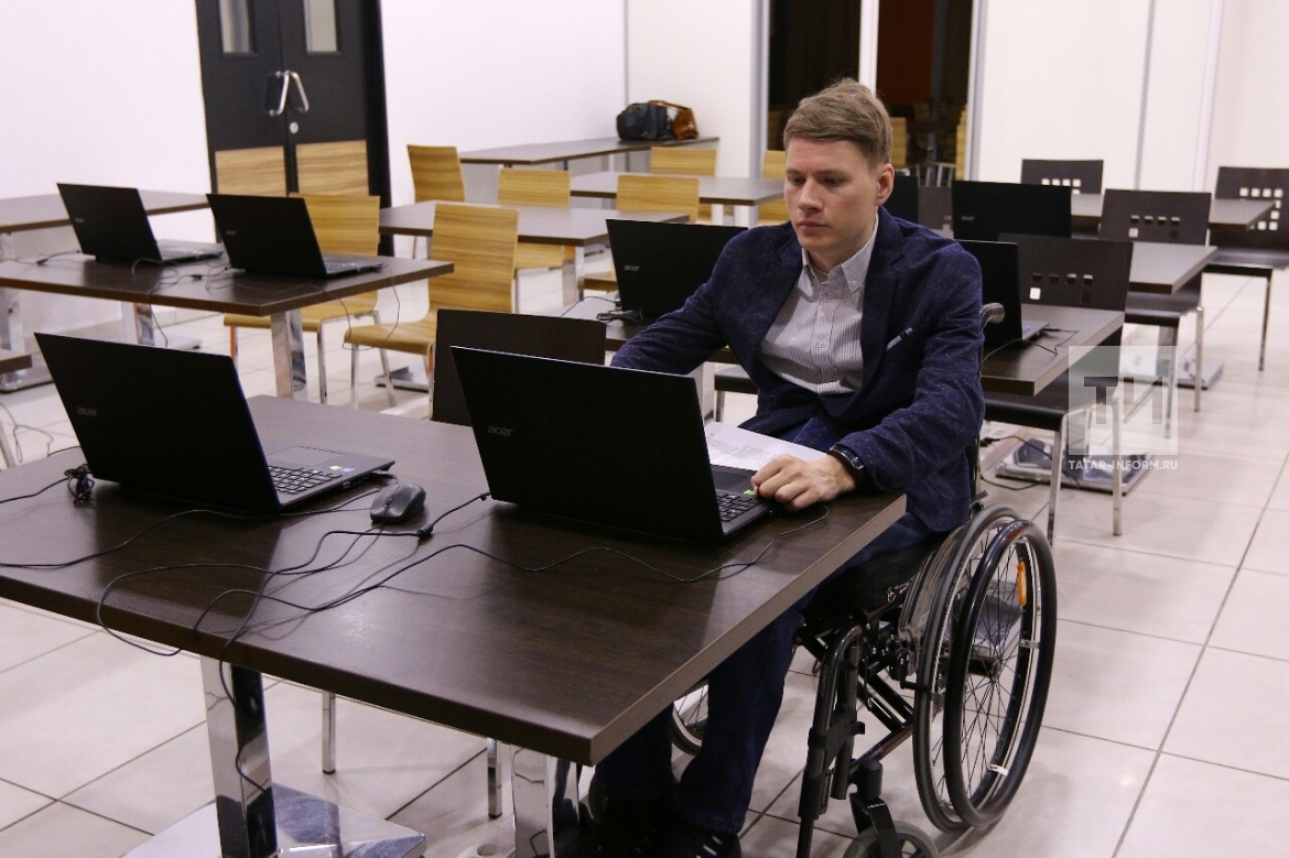 П/к , посвященная запуску социального проекта «inIT» по обучению программированию людей с инвалиднос