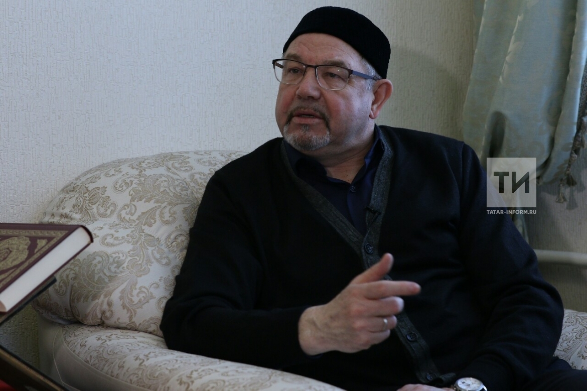 Интервью, с ректором РИИ Рафиком Мухаметшином