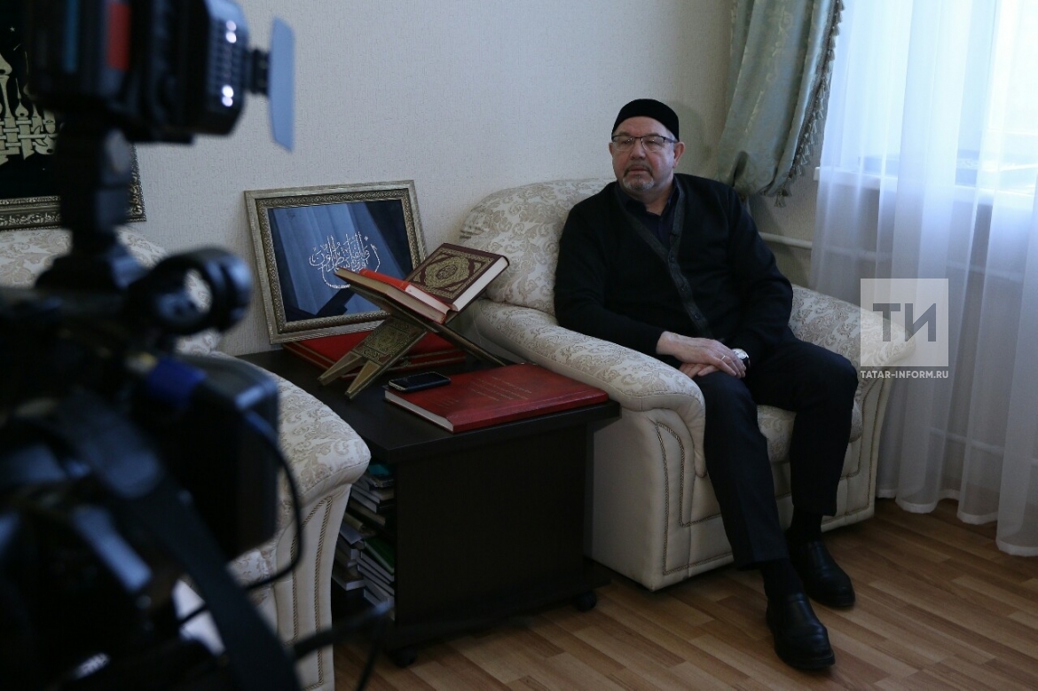 Интервью, с ректором РИИ Рафиком Мухаметшином
