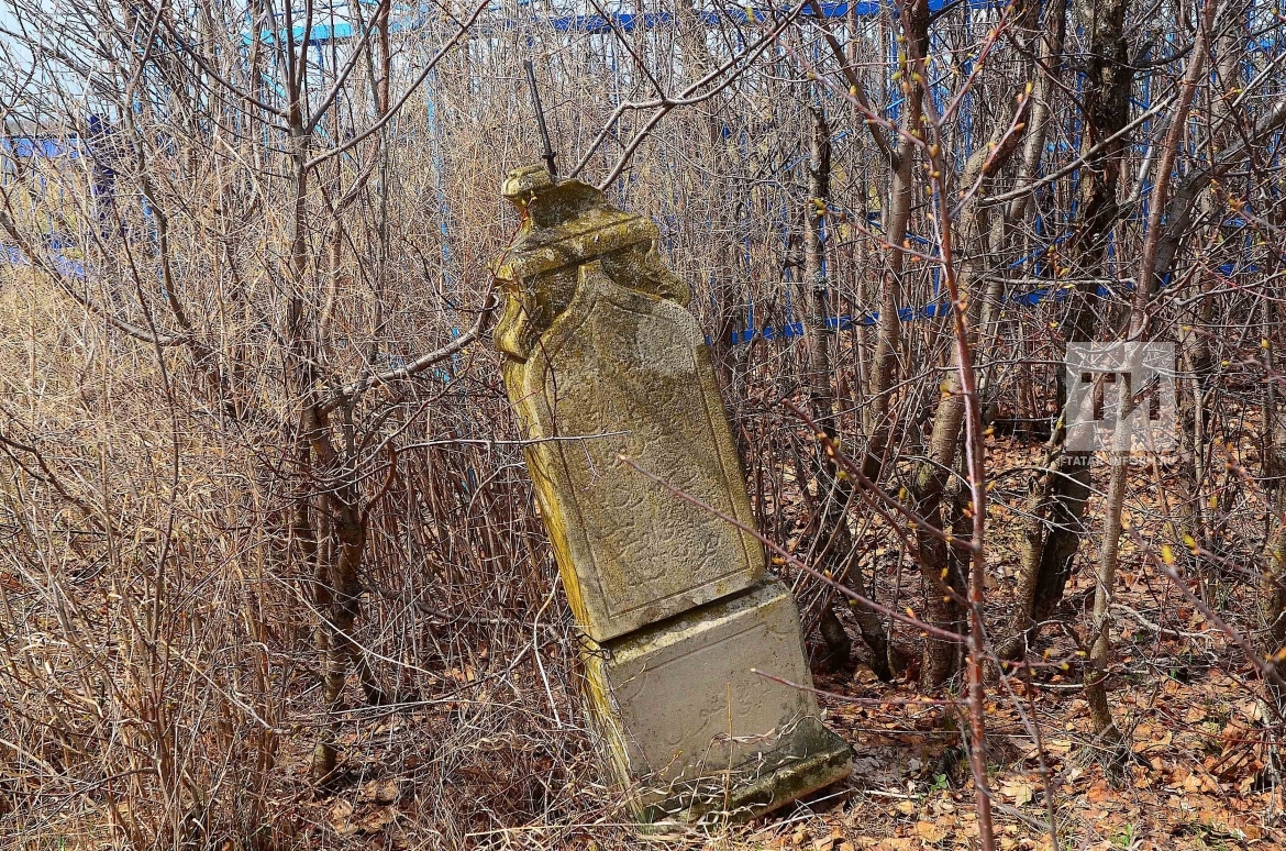 Вандализм на кладбище села Васюково Зеленодольского района РТ