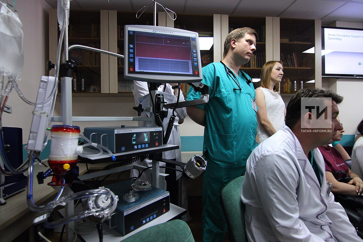Передача высокотехнологичного медицинского оборудования для экстренного кровообращения для ДРКБ