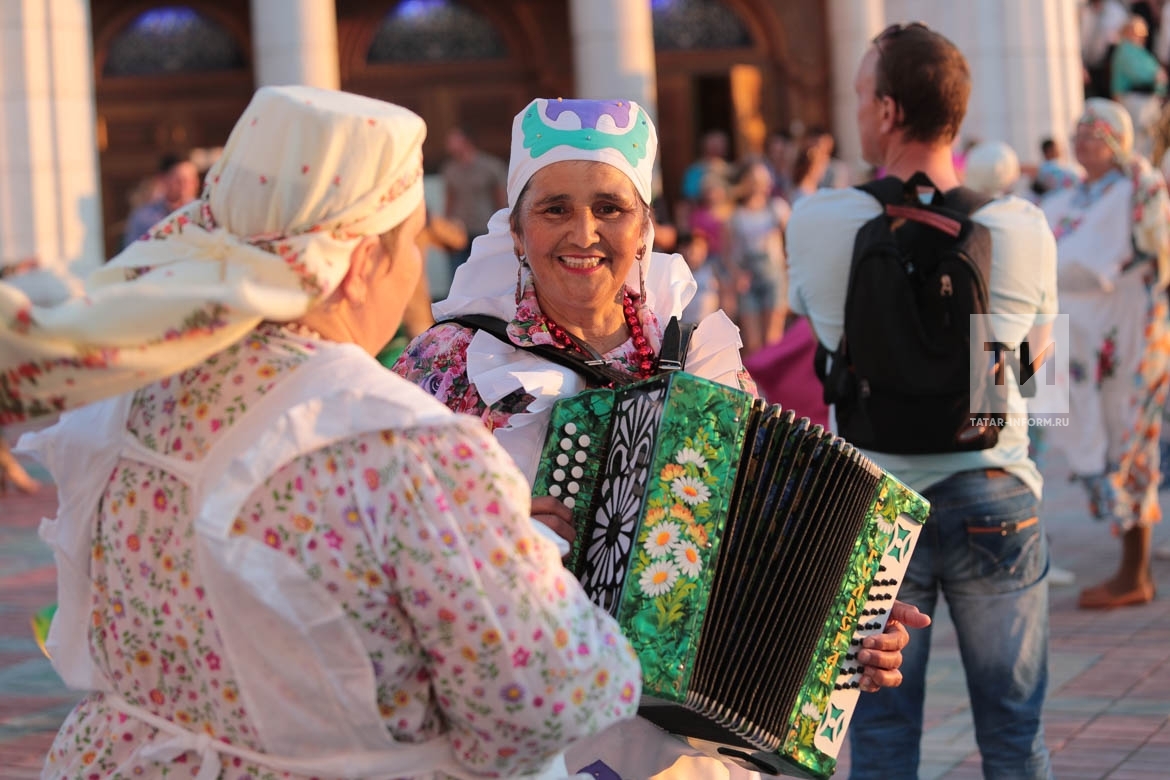 Международный фестиваль татарского фольклора «Т&#1199;гэрэк уен».