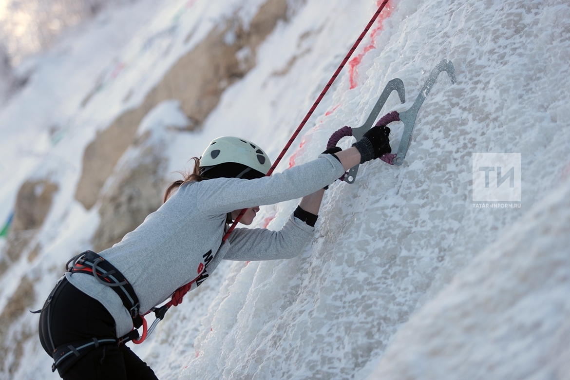 Открытие кубка РТ по альпинизму «Камские вертикали» в дисциплине ледолазание