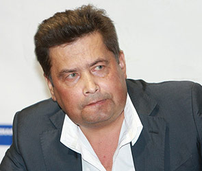 Николай Расторгуев стал поющим депутатом